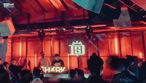 man-hinh-led-trong-suot-sunmax-shark-club