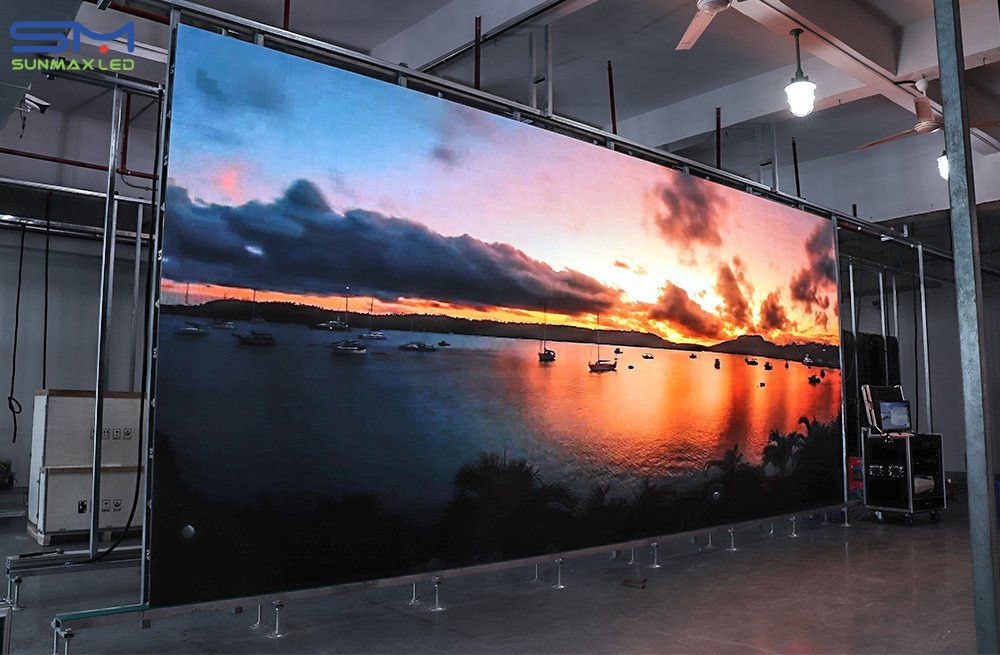 ưu điểm của màn hình LED P2 trong nhà