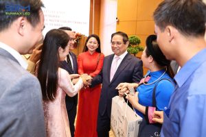 sunmaxled tham dự tọa đàm cùng thủ tướng chính phủ