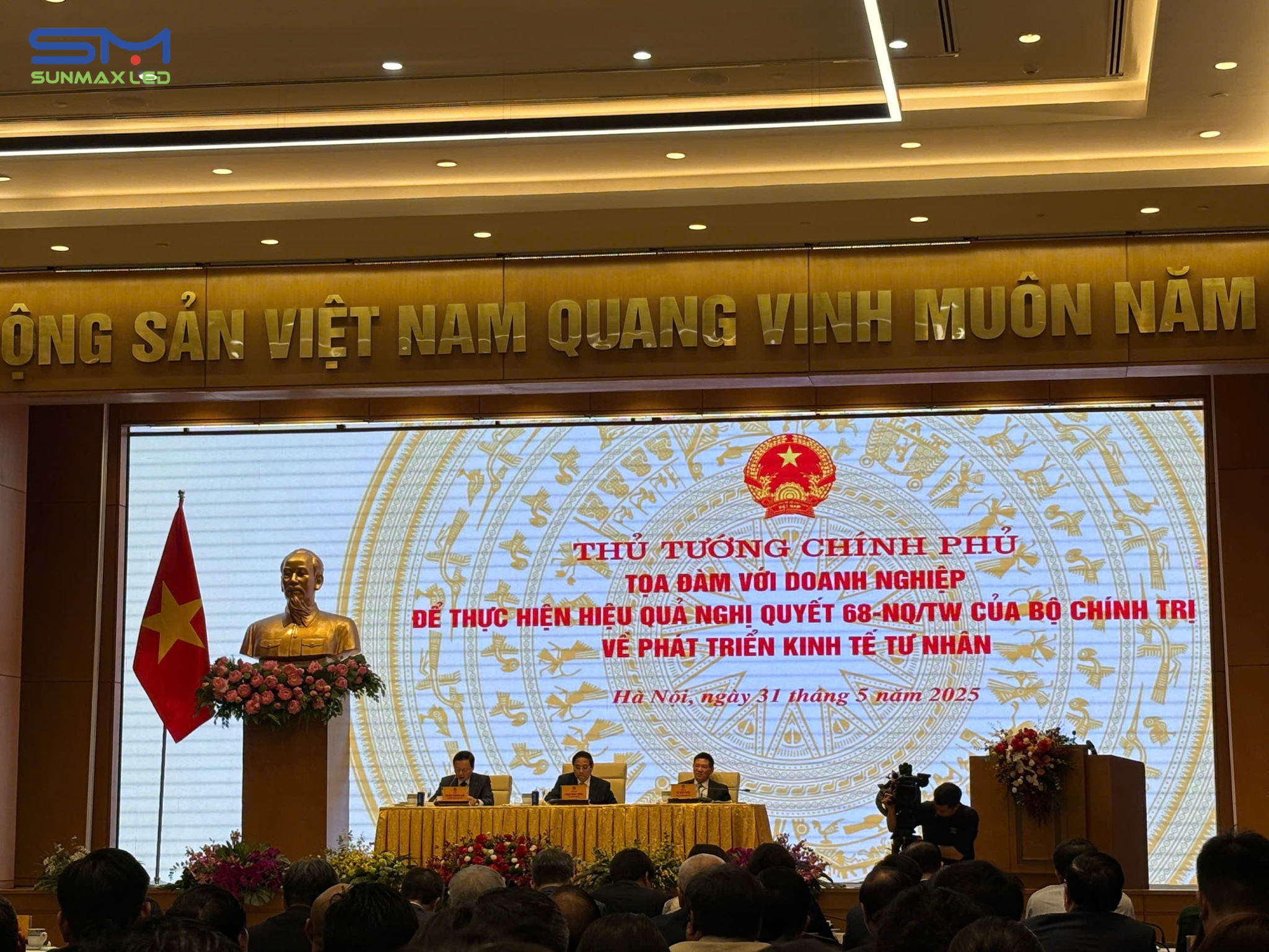 tọa đàm về phát triển kinh tế tư nhân