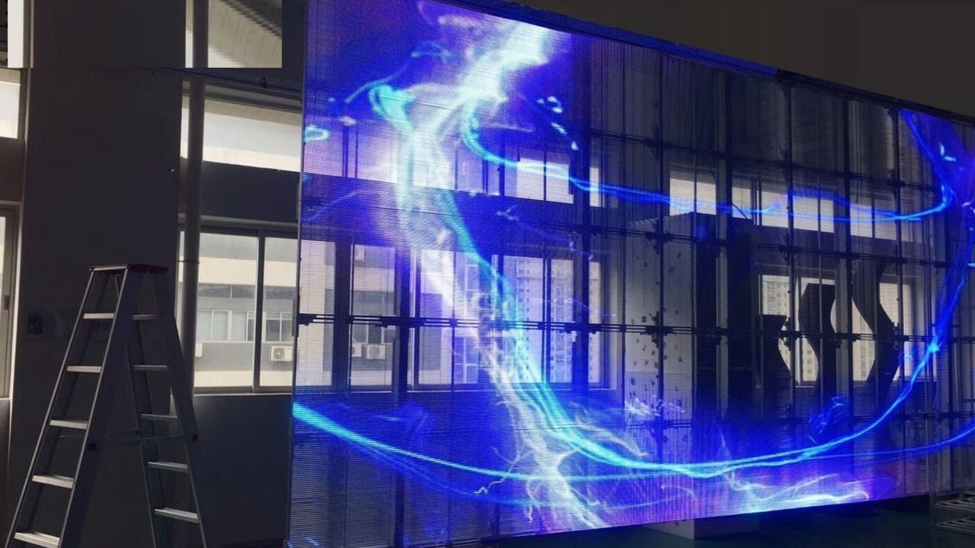 Màn hình led trong suốt