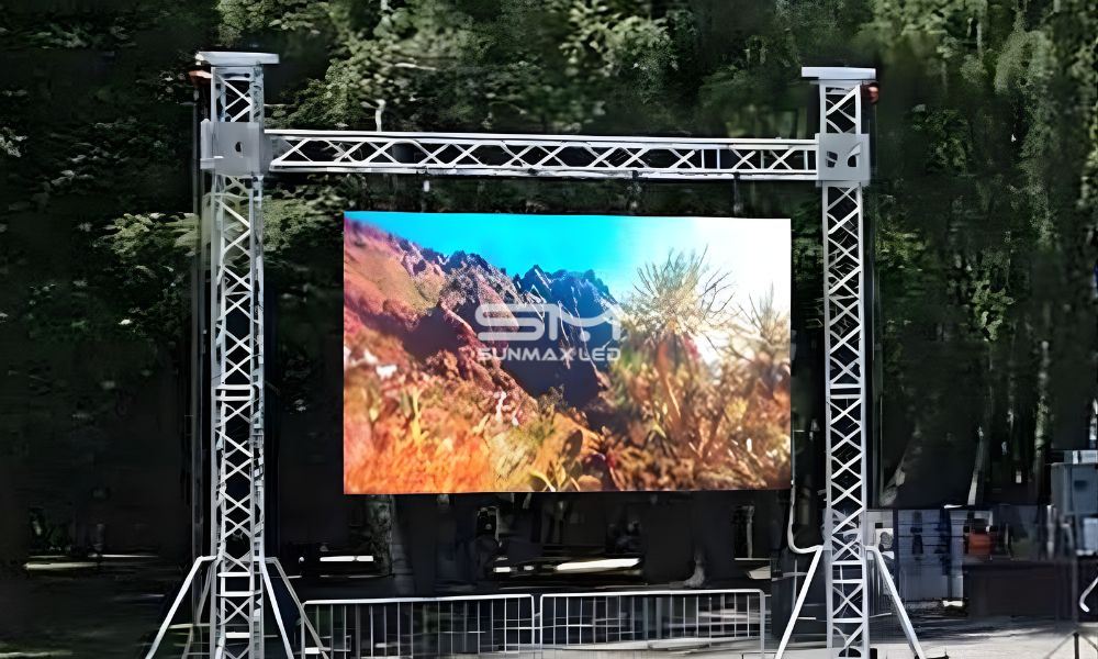 Các Yếu Tố Ảnh Hưởng Đến Giá Màn Hình LED P3 Ngoài Trời