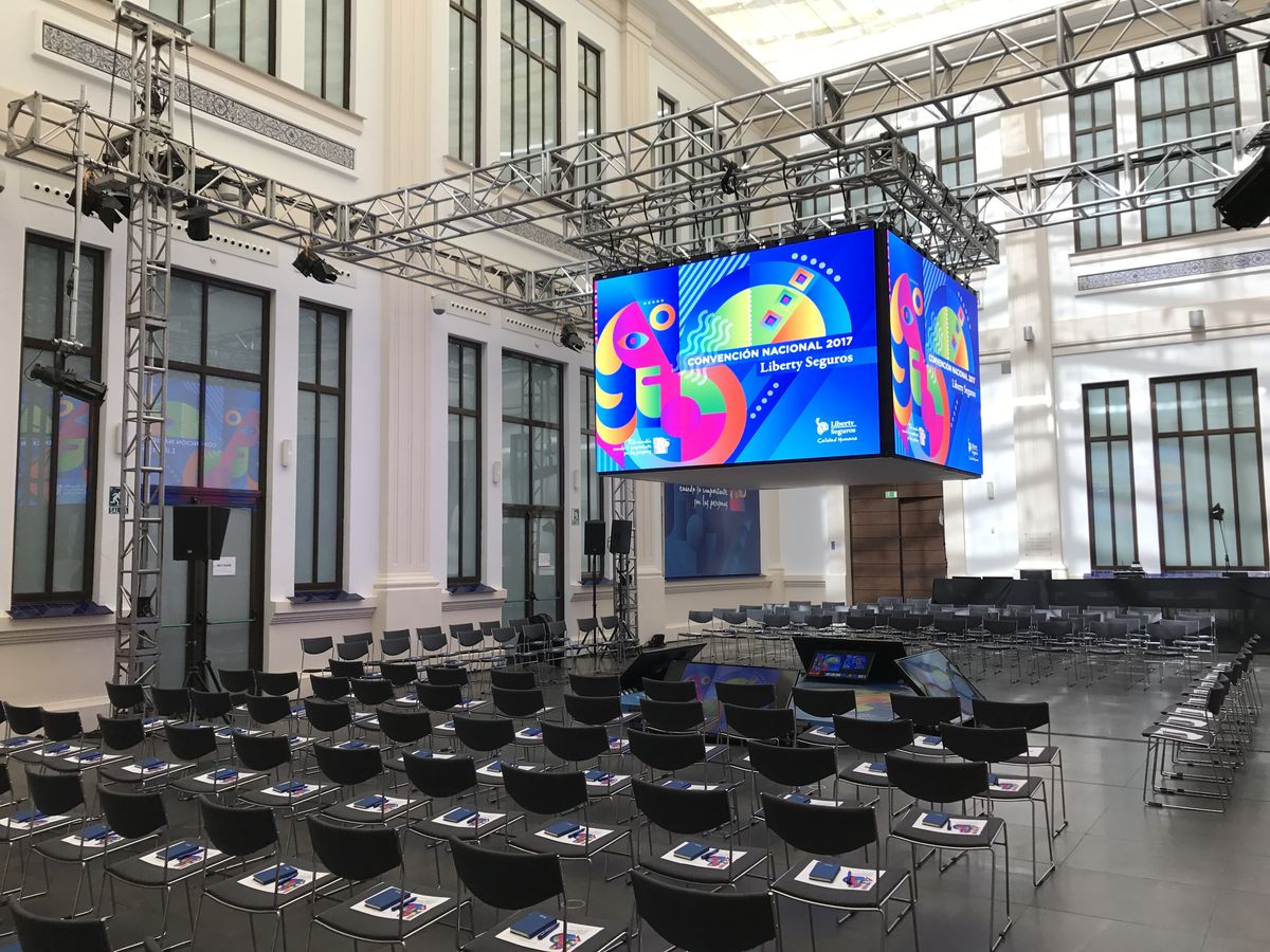 Màn hình LED P2.5 Outdoor (Ngoài trời)